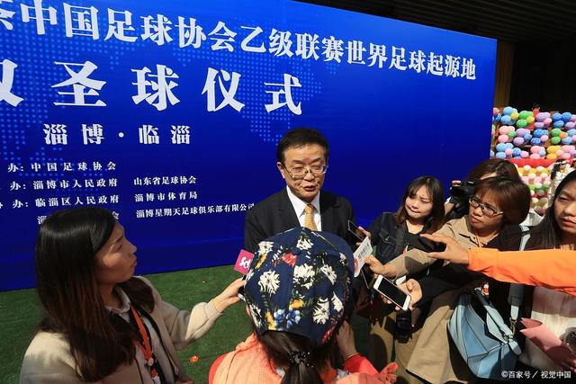 德天空记者：拜仁仍在关注转会市场，但高层要求先清洗边缘球员